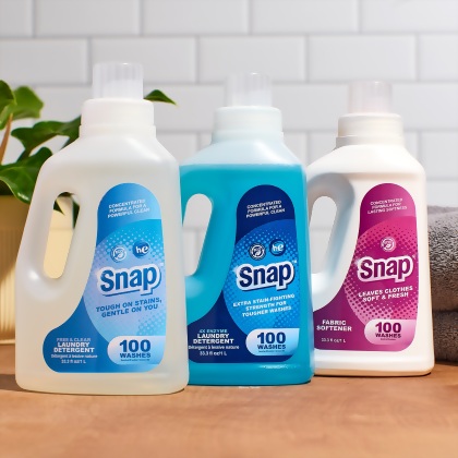 Snap&trade; 4x Enzyme Laundry Detergent alternate image