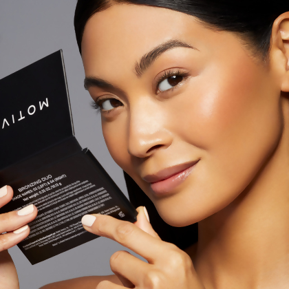 Motives® Bronzing Duo alternate image
