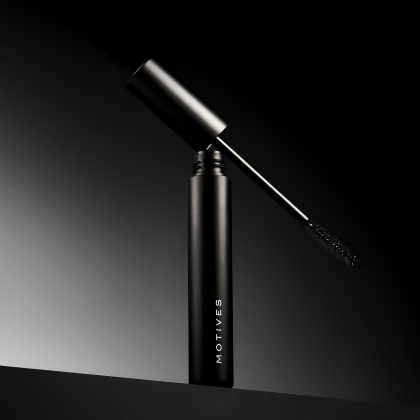 Motives&reg; 3D Vision Mascara alternate image