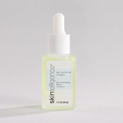 Skintelligence&reg; Skin Perfecting Complex alternate image