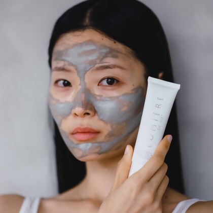 Lumière de Vie&reg; Volcanic Exfoliating Mask