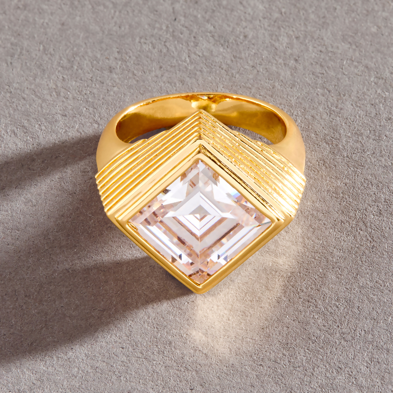JULIOUS – Statement Square Ring