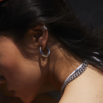 PARIS – Classic Tube Hoop Earrings