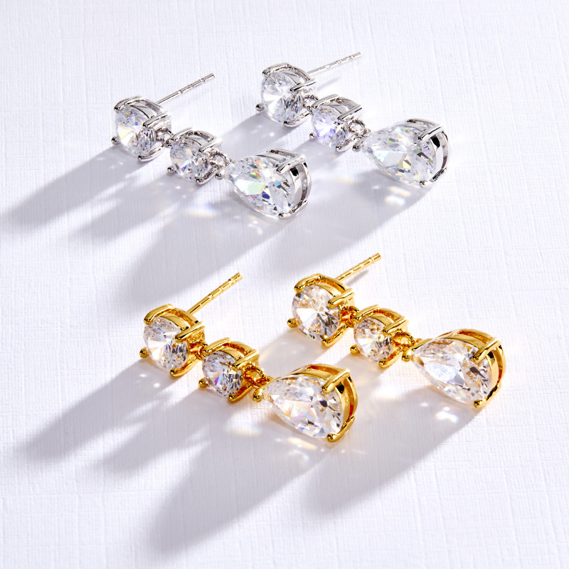 CLARA - Three Stone Drop Earring