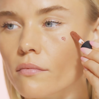 Motives&reg; Plush Liquid Blush
