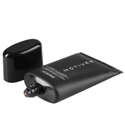 Motives&reg;礦物粉底液