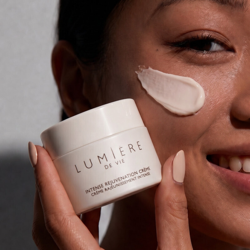 Lumière de Vie&reg;極緻妍亮逆齡面霜
