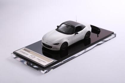 MAZDA ROADSTER (ND) 2015 – VM097B – CRYSTAL WHITE PEARL MICA 