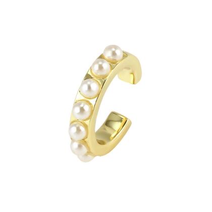 AVIVA – Pearl Ear Cuff