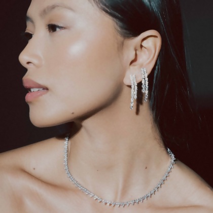 QUINN &ndash; Double Strand Earrings alternate image