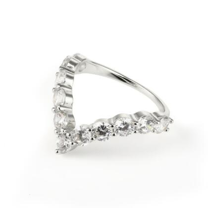 CHERI - V Shaped Bezel Set Ring 