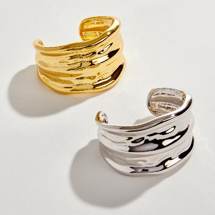 JACLYN &ndash; Wide Wrist Cuff alternate image