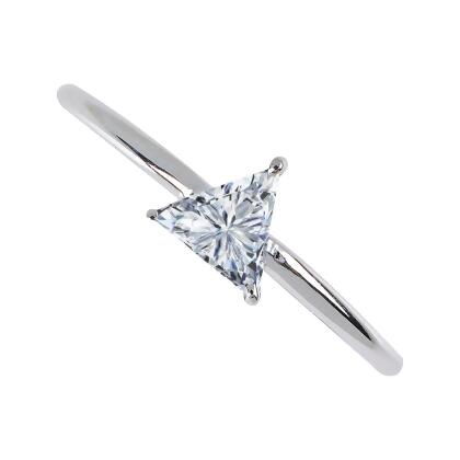NAOMI - Sleek Trillion Ring 