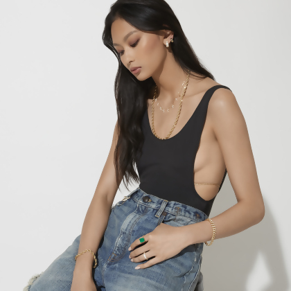 SELENA &ndash; Pave Cuban Link Bracelet alternate image