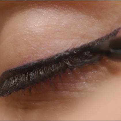 Motives&trade; Precisely The Point Eye Line